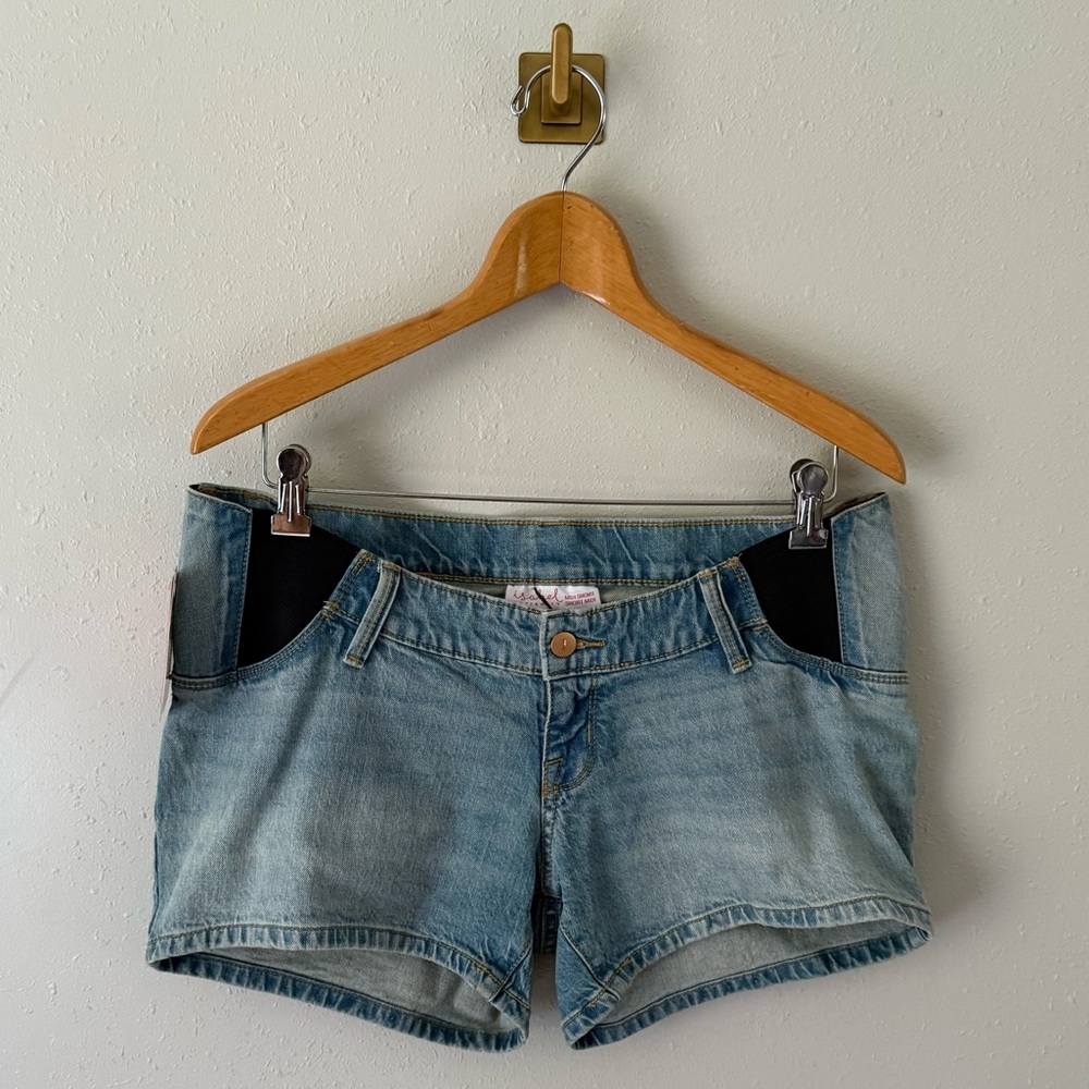 Isabel Maternity Midi Shorts 4” Inseam Size 4 NWT